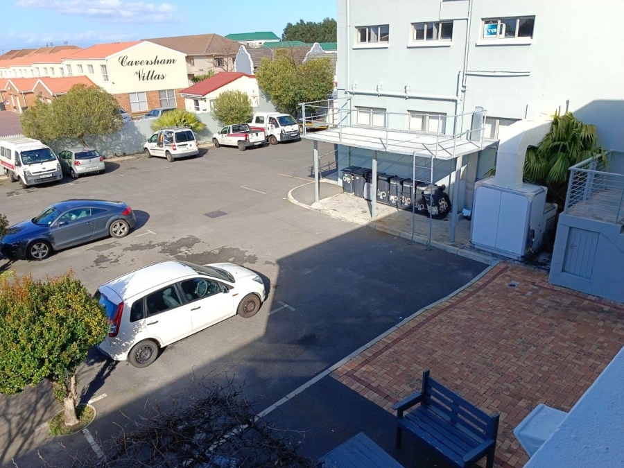 To Let commercial Property for Rent in Diep River Western Cape